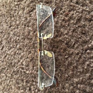 Clear seeing glasses